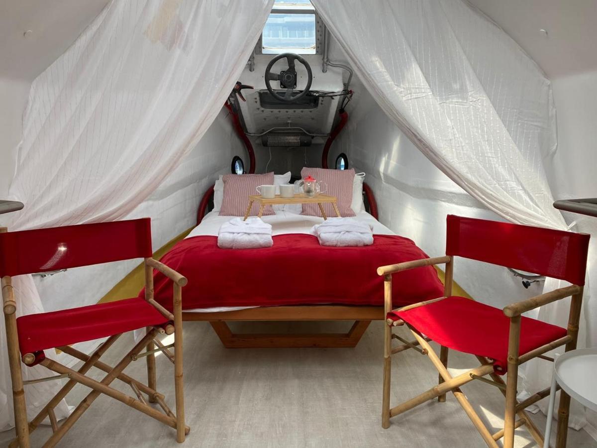 5 Star Ocean Village Marina Reconditioned Rnli Rig Life Boat Саутхамптън Екстериор снимка